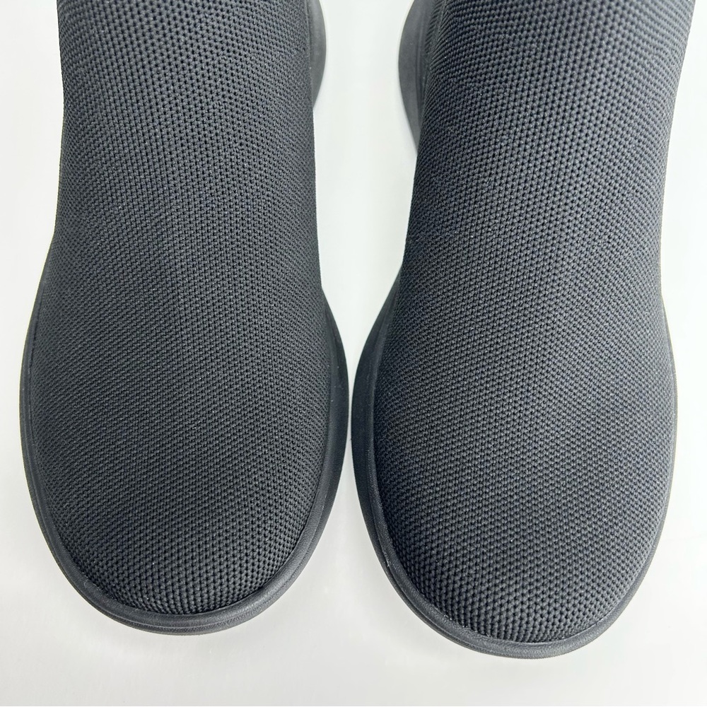 Vivaia Urban Round Toe Slip On Black Sneaker Ankle Boots EU 39 EUC - Picture 3 of 14